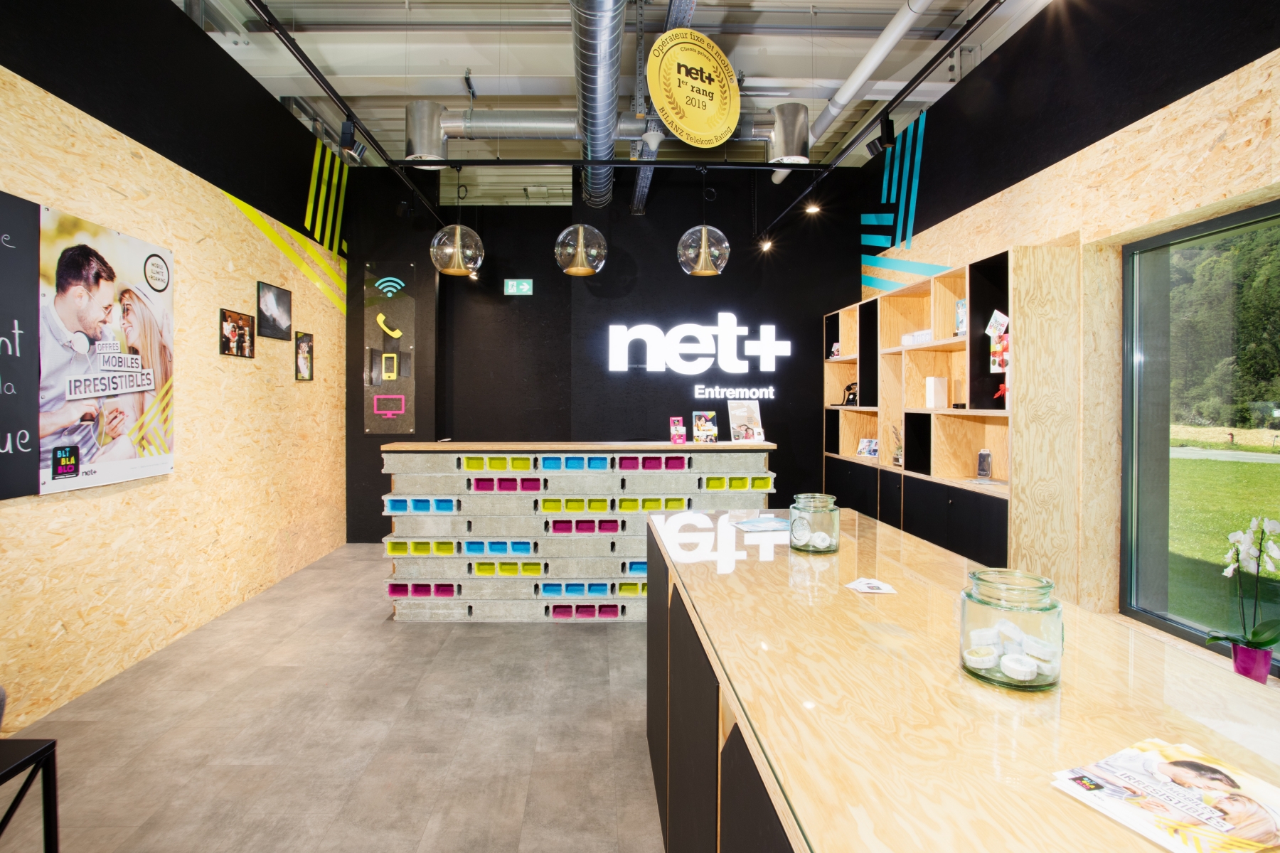 Local commercial Netplus - Comina Architecture